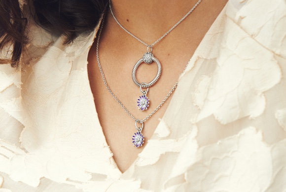 Pandora Jewelry: Show the world what 