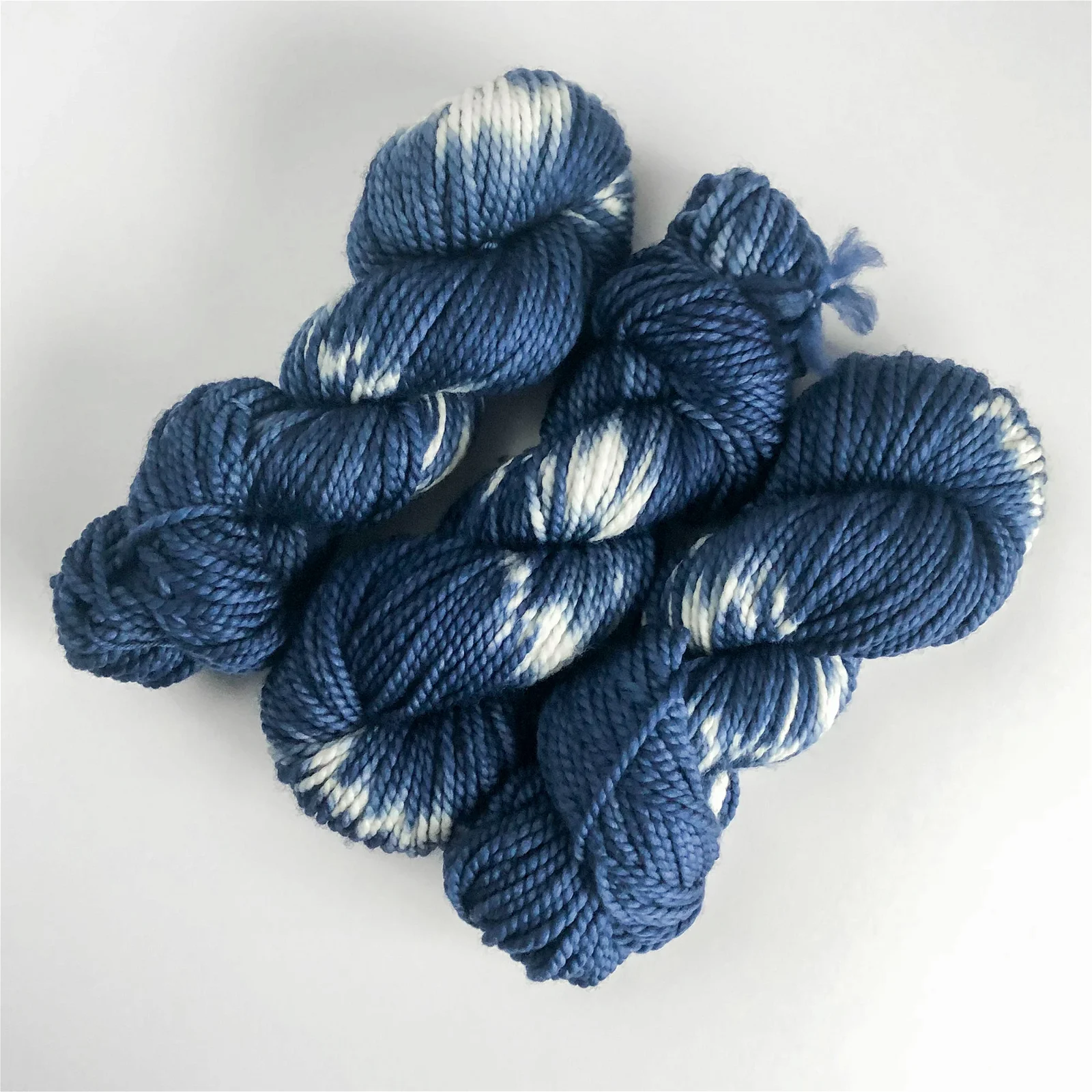 Image of Indigo Shibori SuperChunk Bulky Yarn -- Hand Dyed Superwash Extrafine Merino Wool