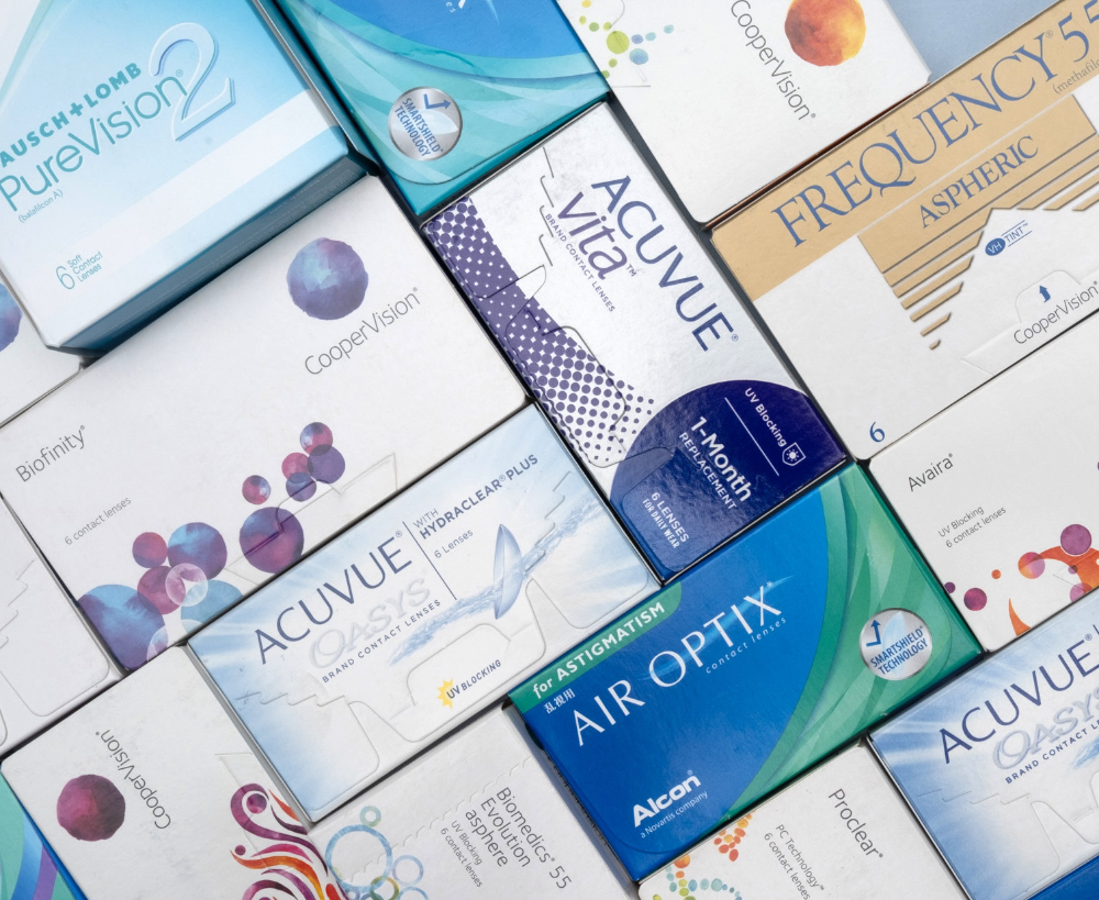 variety of contact lens boxes