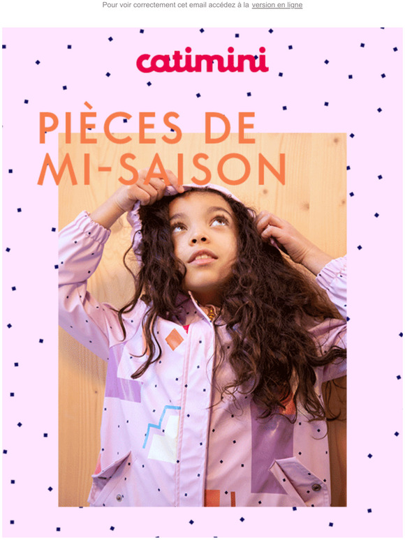 Un dressing mi-saison aux couleurs pastels