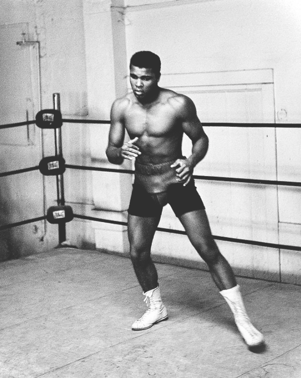 Boxing Champion Louisville To Legend Men's Hoodie - Muhammad Ali