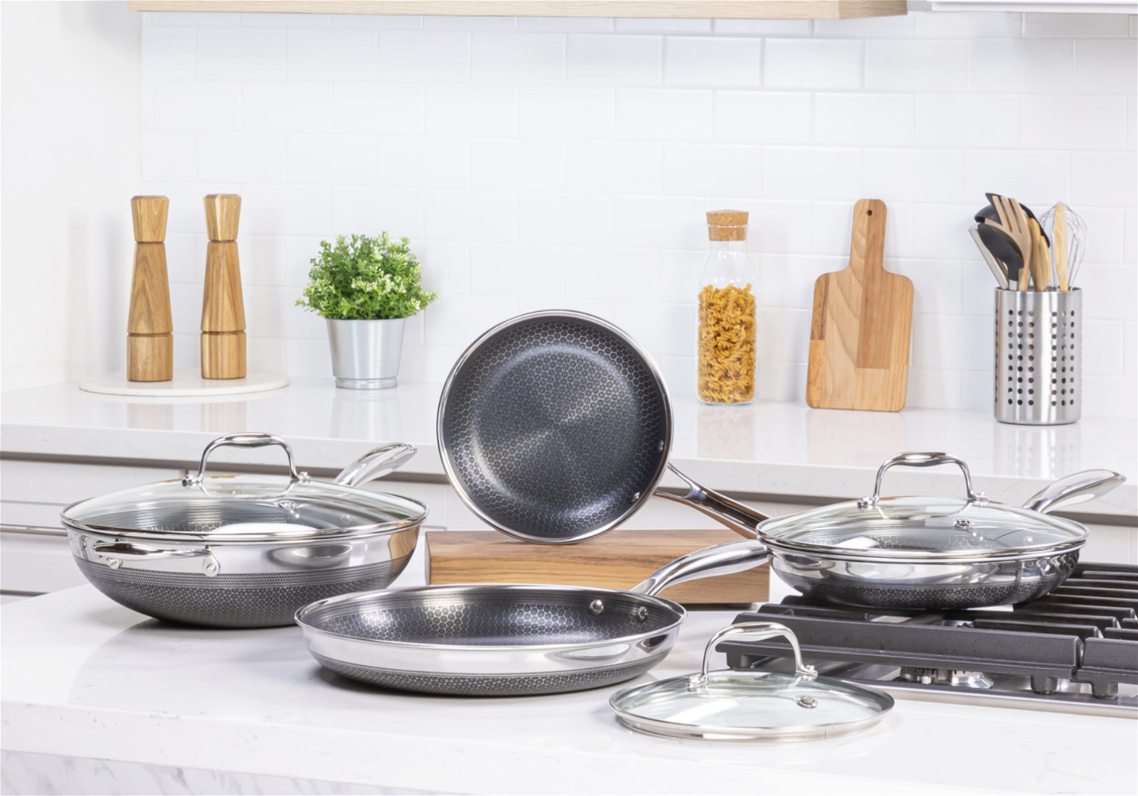 HexClad Cyber Monday cookware sale: Grab Gordon Ramsay-approved