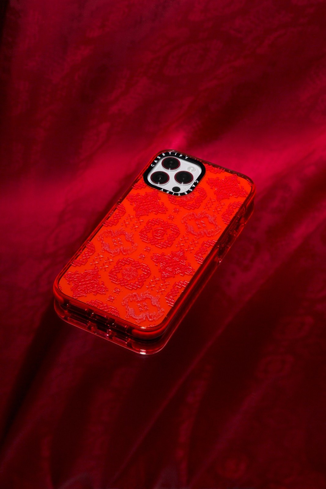 New Release: xVESSEL  CASETiFY Paisley Case, designed for iPhone