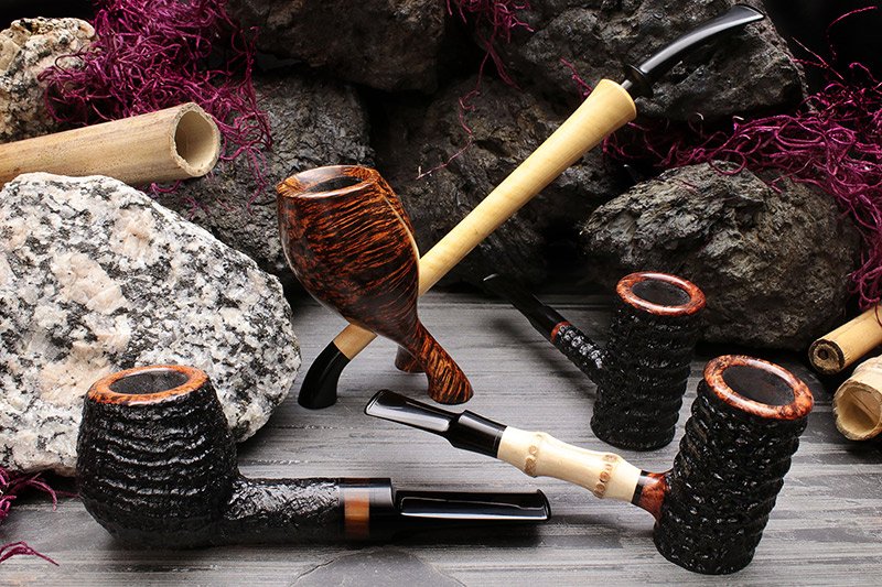 Tao: Smooth Pot with Horn Stem Tobacco Pipe