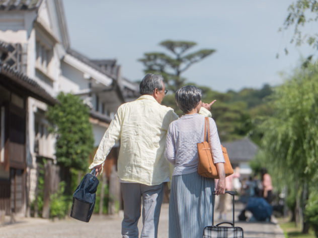 The 5 Best Tour Groups for Seniors