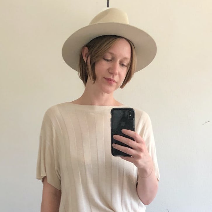 5 Iconic Summer Outfits With 1 Pair Of White Jeans