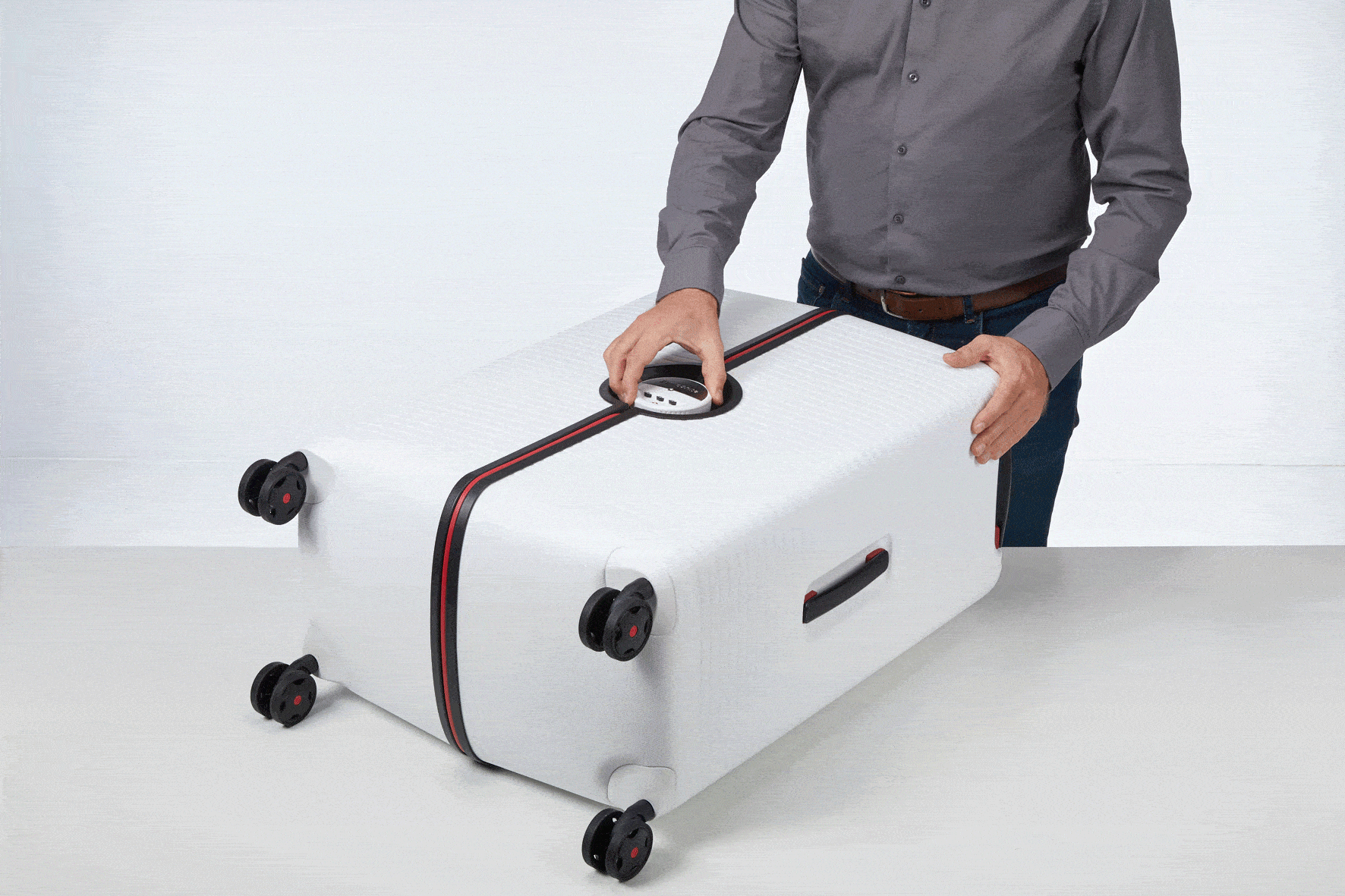Samsonite: Meet Ibon, a world premiere in innovation | Milled