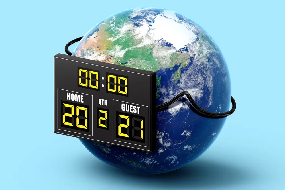 Image of a scoreboard showing end of Q2