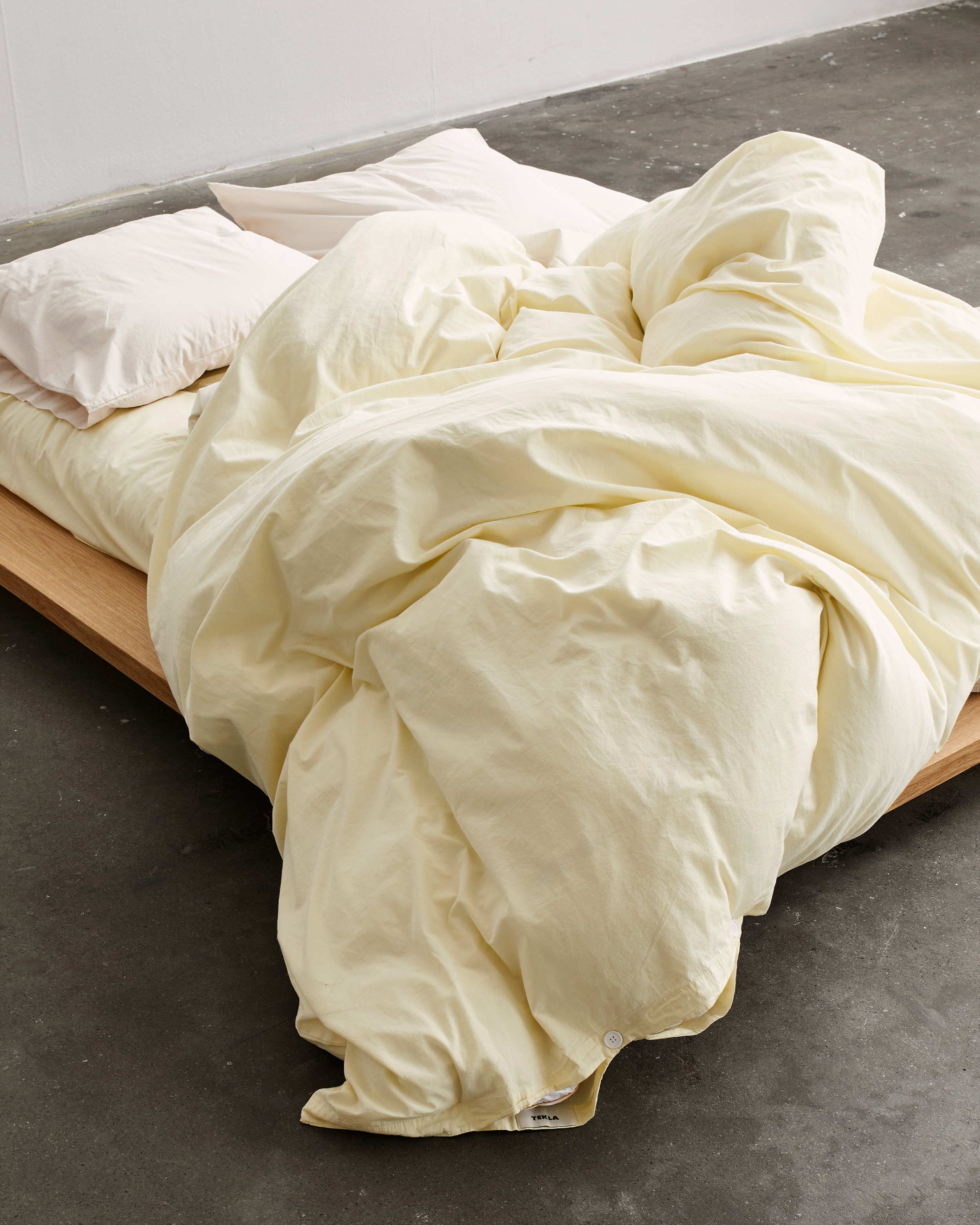 Tekla: Sun bleached yellow. Percale bedding curation | Milled