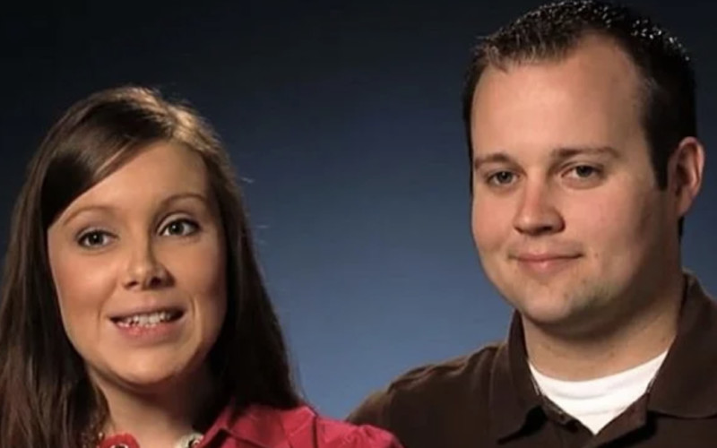 The Hollywood Gossip: Anna Duggar: Banned From Family Compound ...