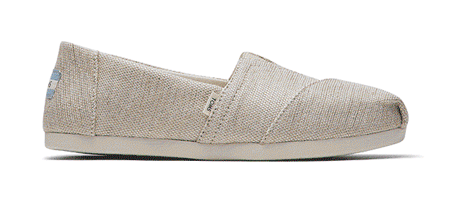 TOMS ESSENTIALS ON SALE