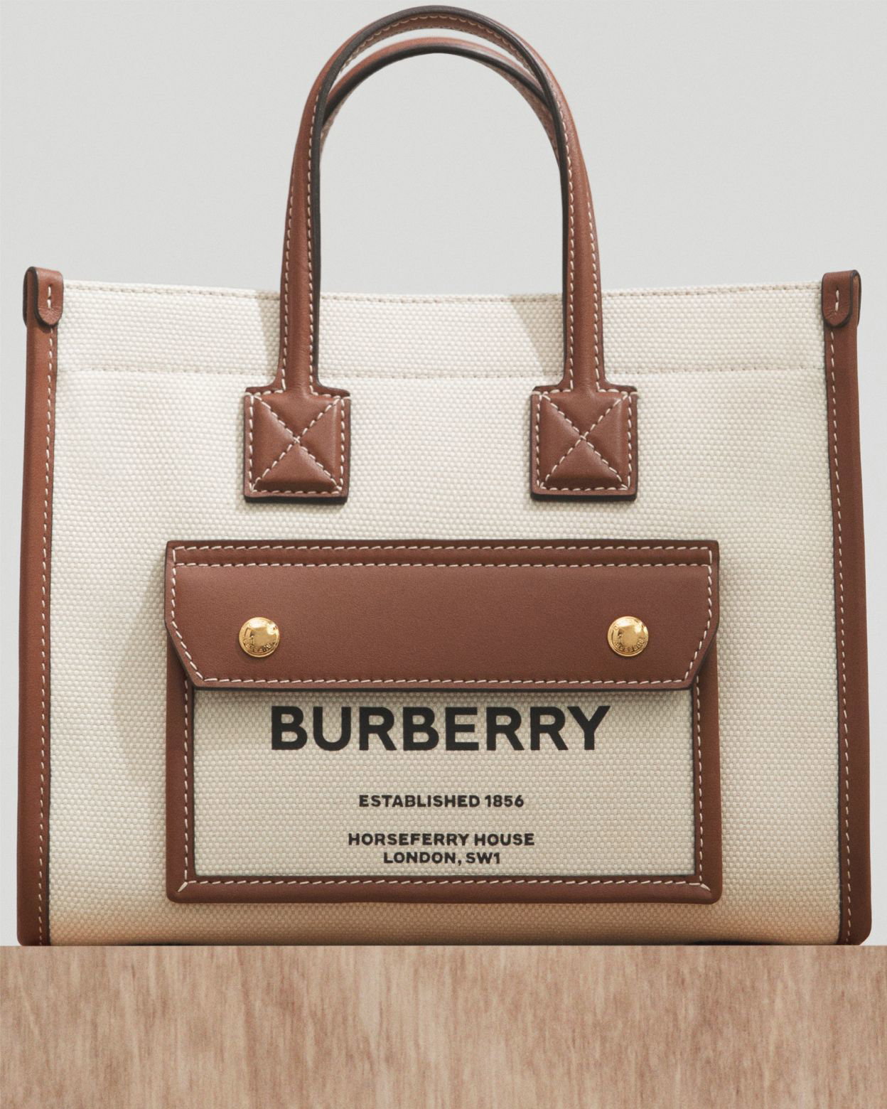 Burberry UK: Early Access: The Freya Tote | Milled