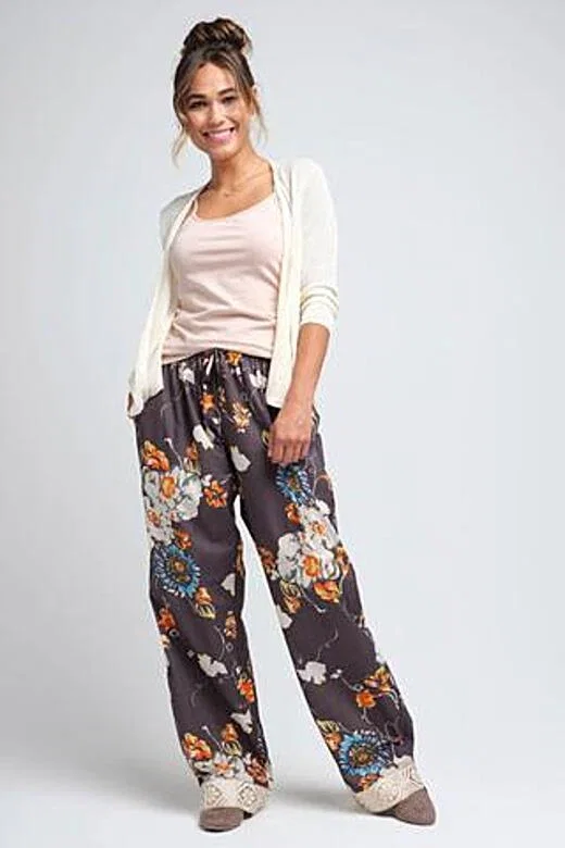 Leela-Pant-for-Website-Hero_c8d1f82c-59ea-457f-b4ad-7da7eefc56e1_large (2)