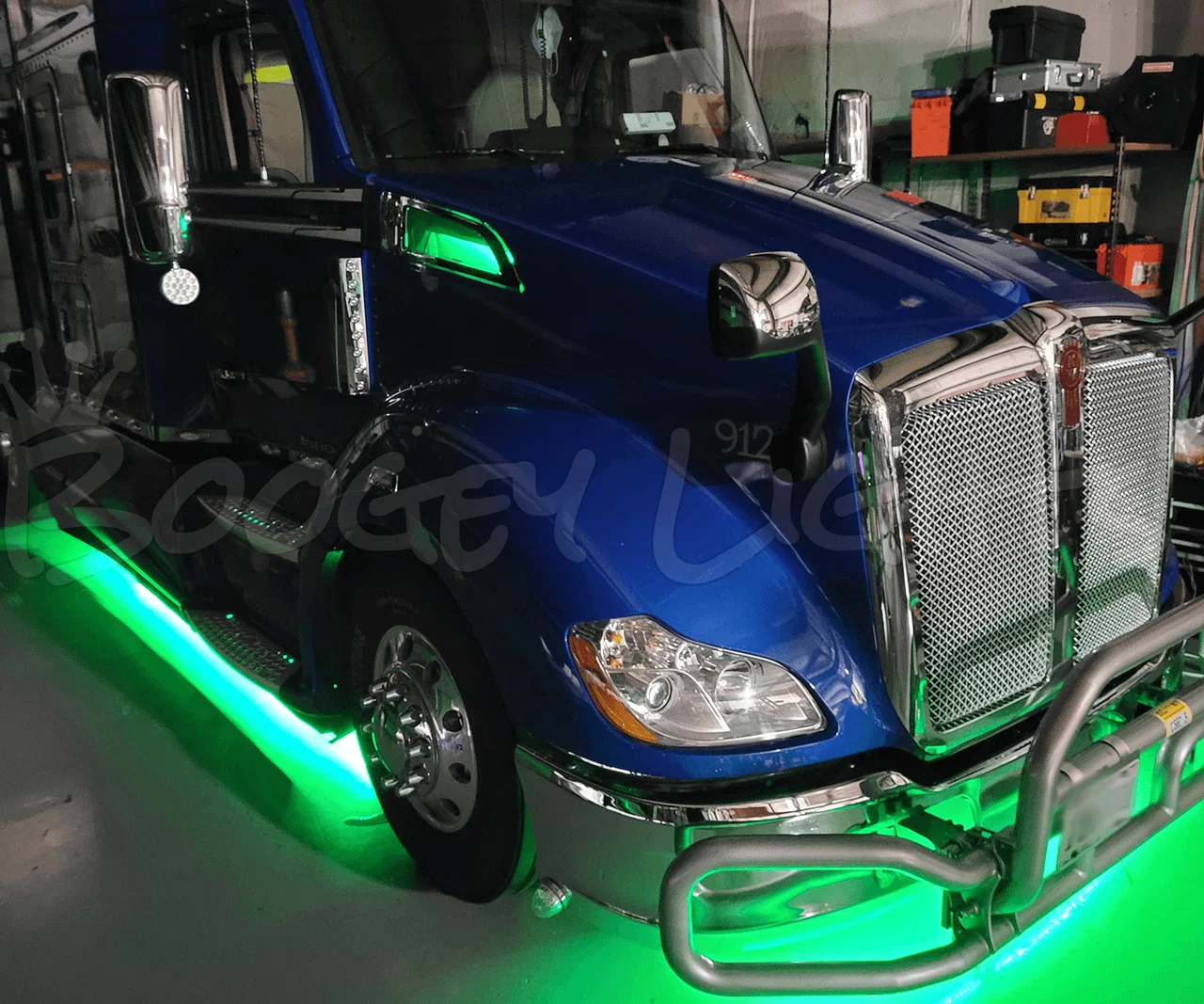 Image of Kenworth T680 LED Under-Glow Light Kit