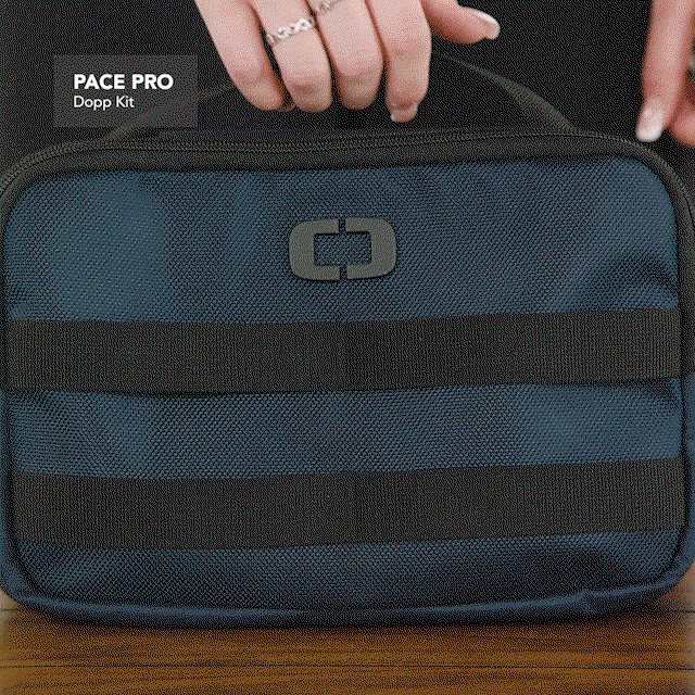 Quick close up shots of the features of the pace pro dopp kit in navy