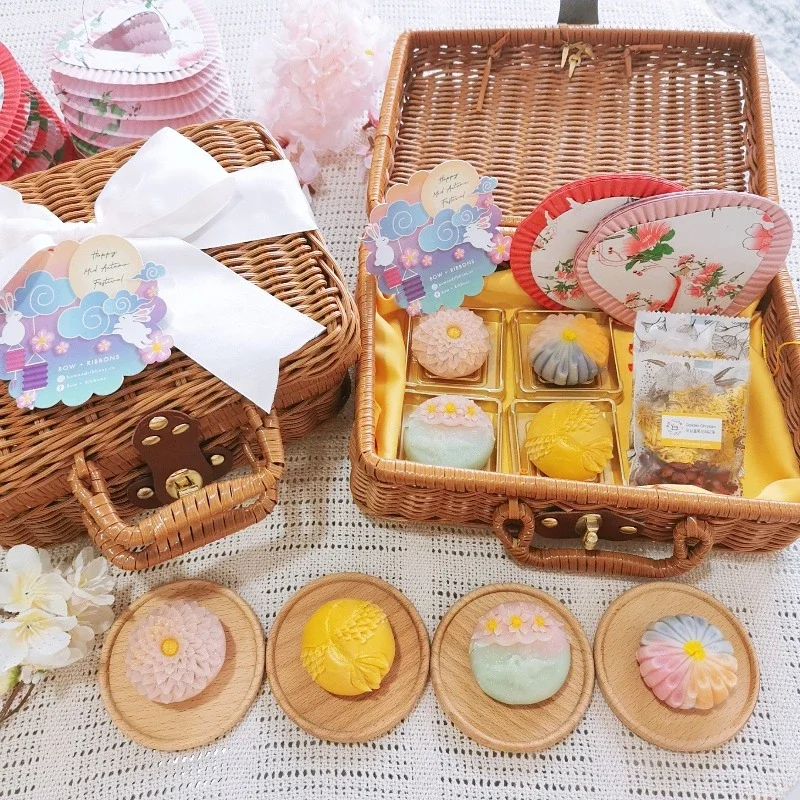 8 deliverable mooncake gift sets for Mid-Autumn Festival 2021