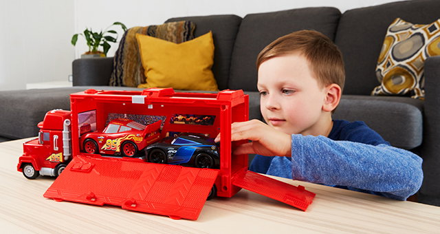 Disney Pixar Cars Track Talkers Chat & Haul Mack