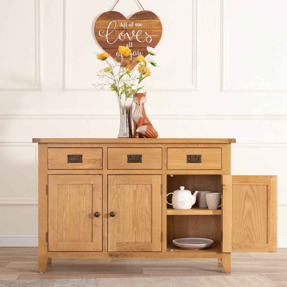 Chiltern Oak Furniture UK Complete your kitchen with a Hampshire