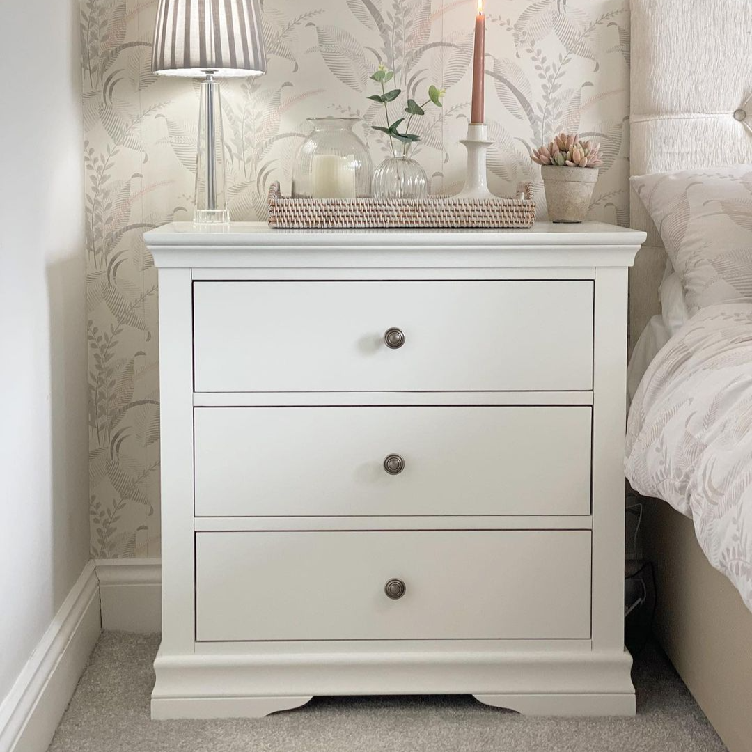 Chiltern Oak Furniture UK Complete your kitchen with a Hampshire