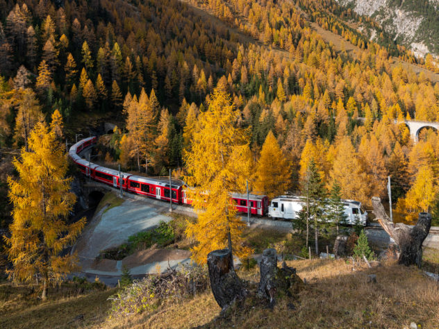SmarterTravel: The 10 Best Fall Train Rides in the U.S. | Milled
