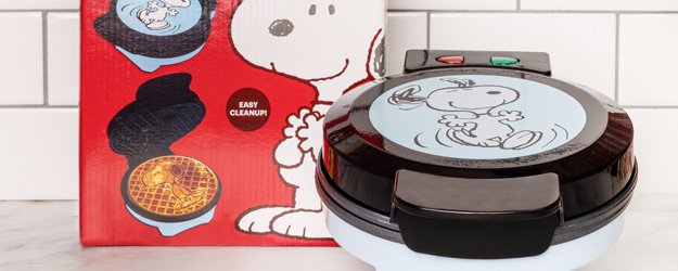 Uncanny Brands Peanuts Snoopy Single Grilled Ch eese Maker 