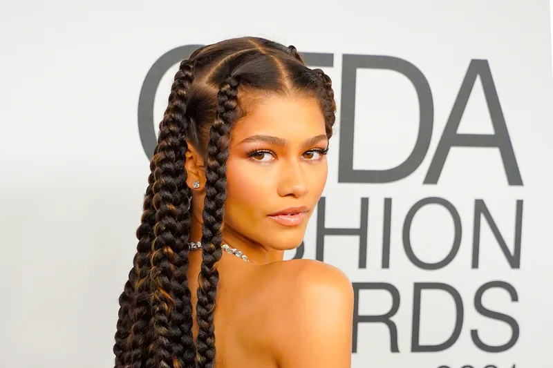 Allure Beauty Box Zendaya S Jumbo Box Braids Go All The Way Past Her Butt Milled