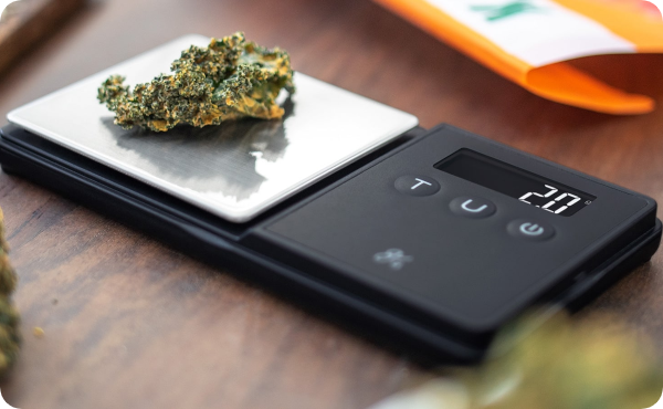 Greater Goods Digital Pocket Scale uses a high-precision sensor and measures to 0.1 grams