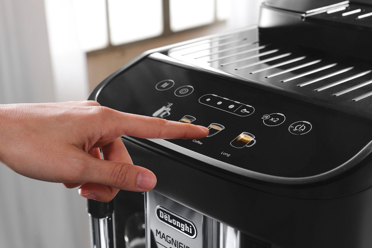New DeLonghi EC155m, lots of steam and dripping water when warming up.  Surely this isn't normal? : r/Coffee