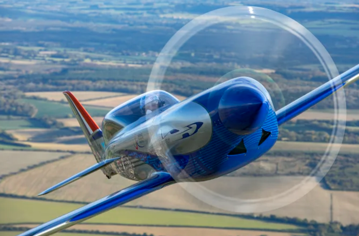 Rolls-Royce’s All-Electric Airplane Smashes Record With 387.4 MPH Top Speed | Engadget