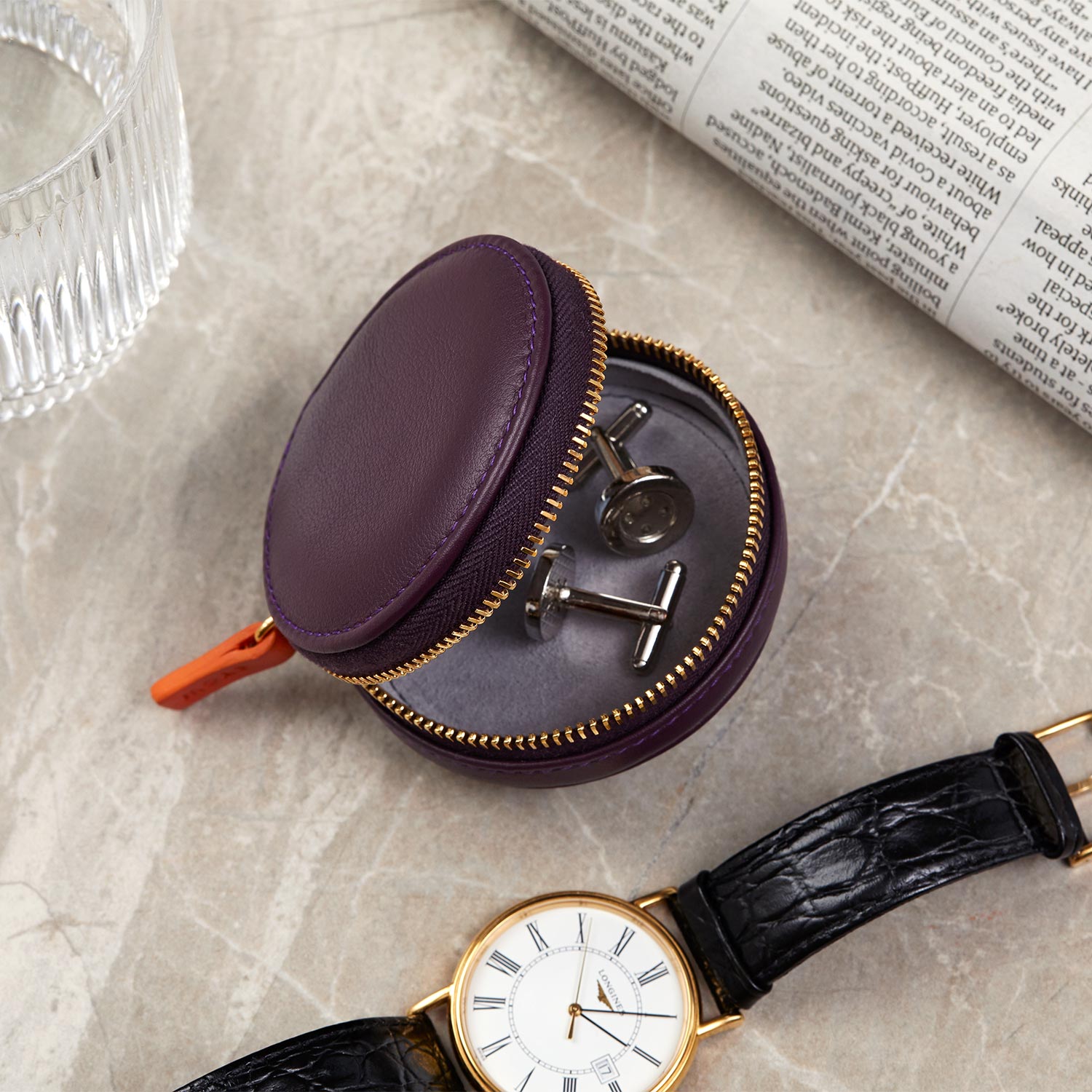 Round Accessories Case in Violet