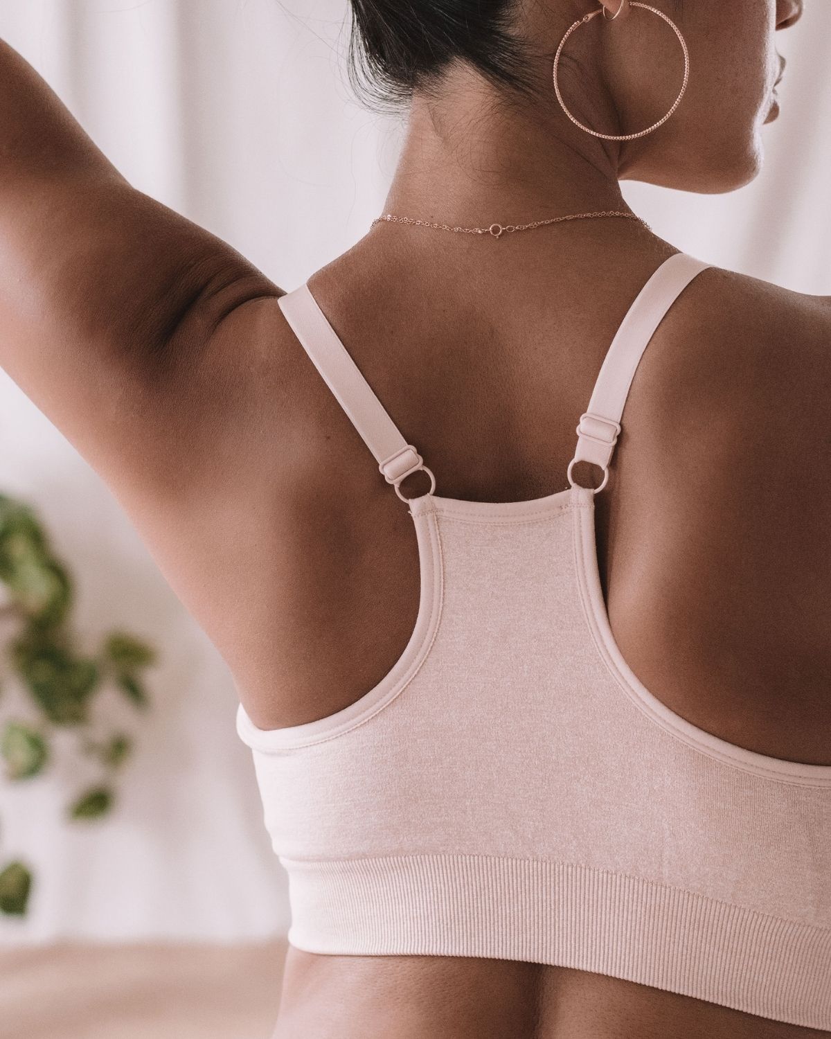 The Diana Classic Sports Bra in Pink