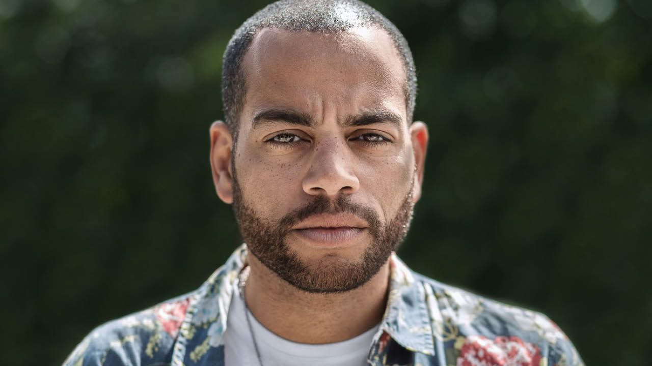 What I Learned From Taking 200 Headshots in Just a Few Days—from Fstoppers