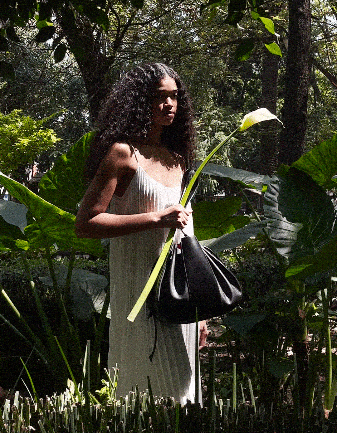 Mansur Gavriel Lilium Raffia And Leather Shoulder Bag in Natural