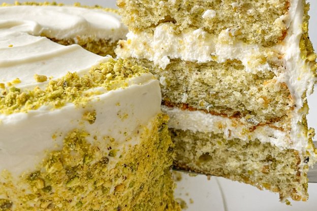 Ina Garten's Hack for Decorating Cakes in the Most Mess-Free Way