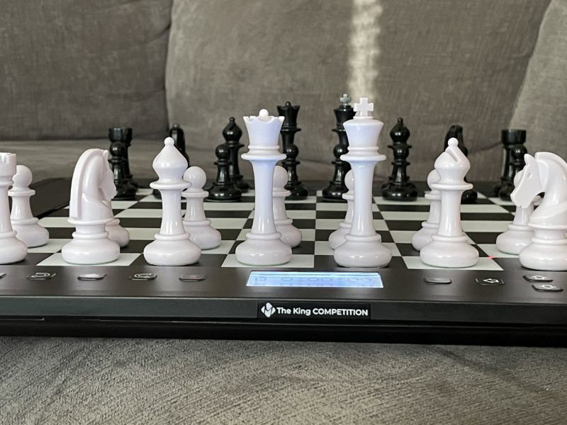 Millennium eONE - Bluetooth Connected Portable Chess Play – Chess House