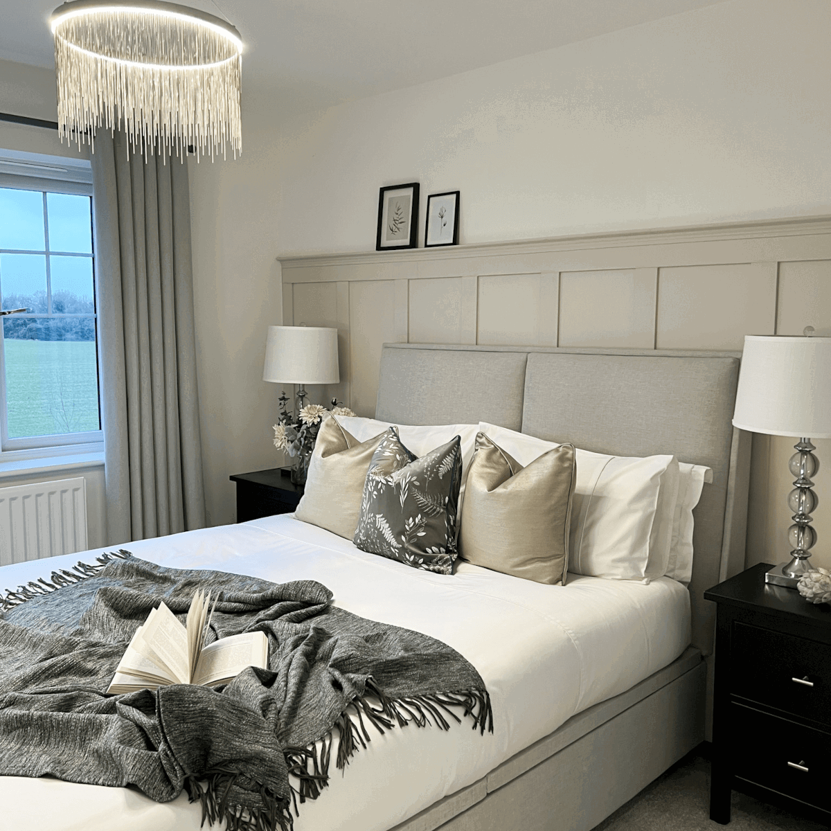Beautiful bedroom by @harebell_grove featuring Hampton and Astley Egyptian cotton sateen duvet cover with two pillowcases, white