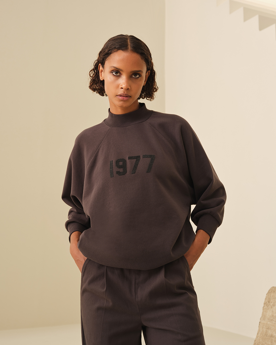 Sneakerboy ESSENTIALS Fear Of God SS22 WMNS Collection Milled