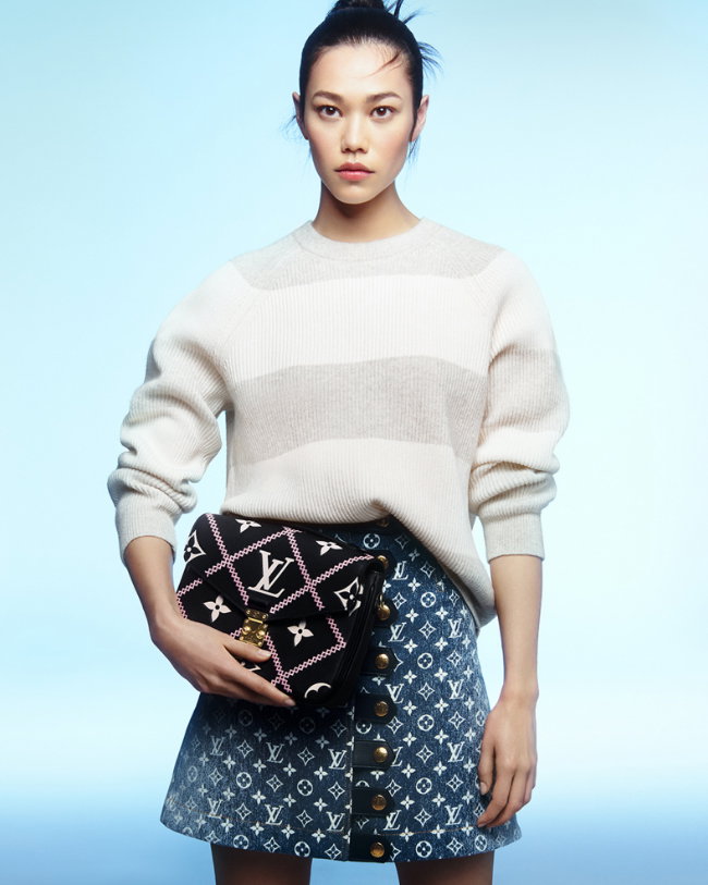 Bloomingdale's: Louis Vuitton Spring/Summer 2022 handbags are here