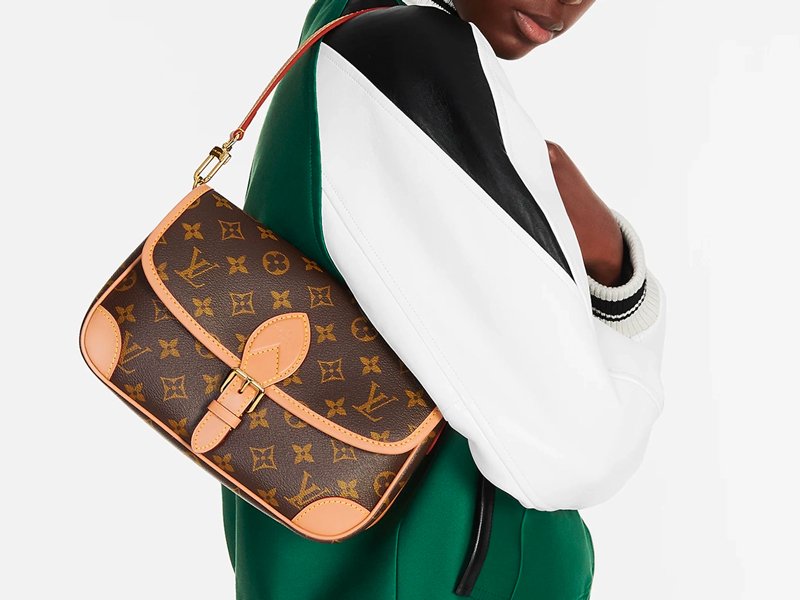 The Oversized Bags of Louis Vuitton Spring 2023 - PurseBlog
