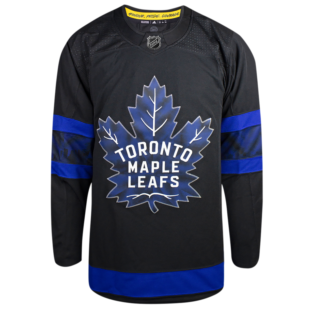 Unboxing the Reversible Leafs Jersey 