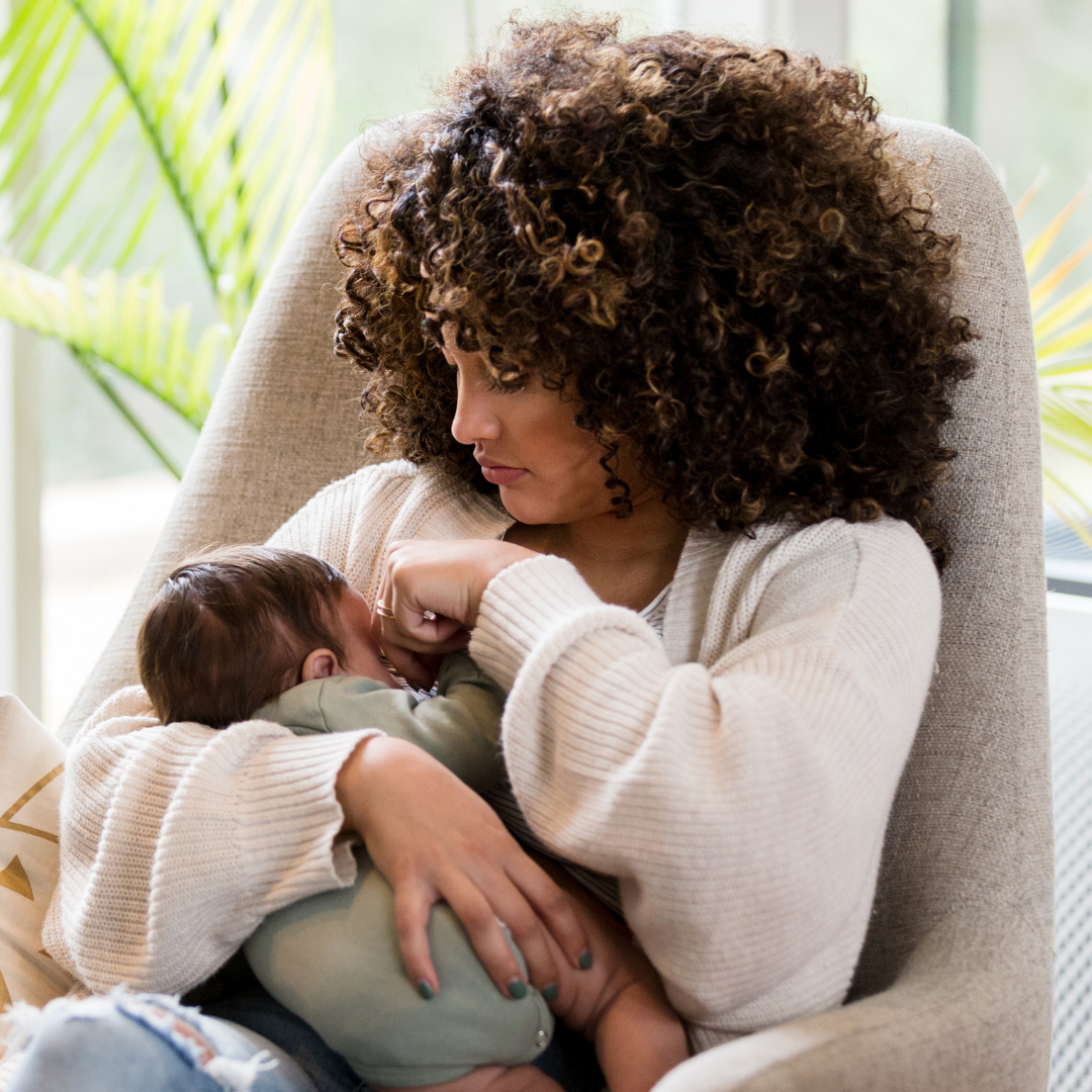 4 Health Benefits of Breastfeeding for Nursing Parents
