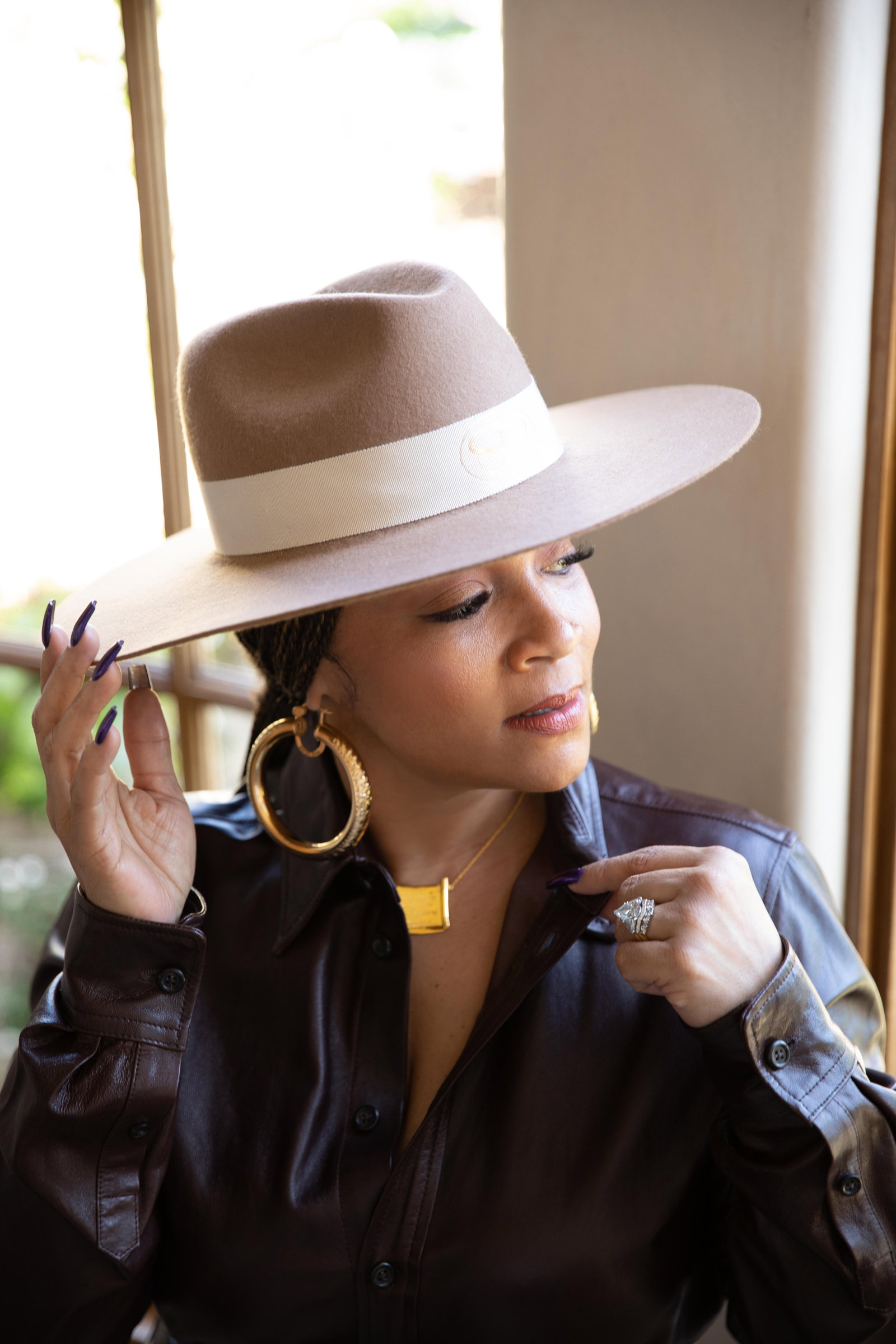 SIMONE I SMITH Moody Monday Harmony  Black Fedora Hat Size M 7.25 Black Braided Wide Brim Pinch Crown Fedora Hat – Suits & More main image 3