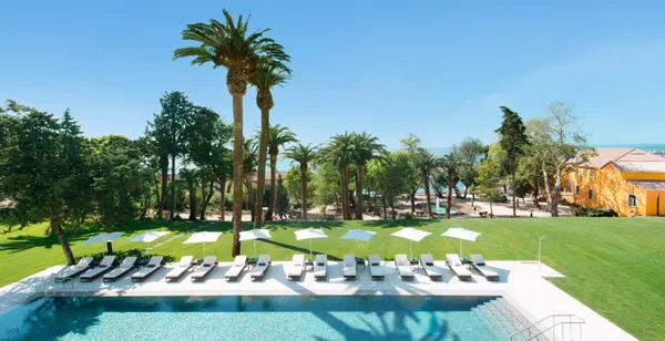 Collection Luxe : Écrin protégé dans un palais