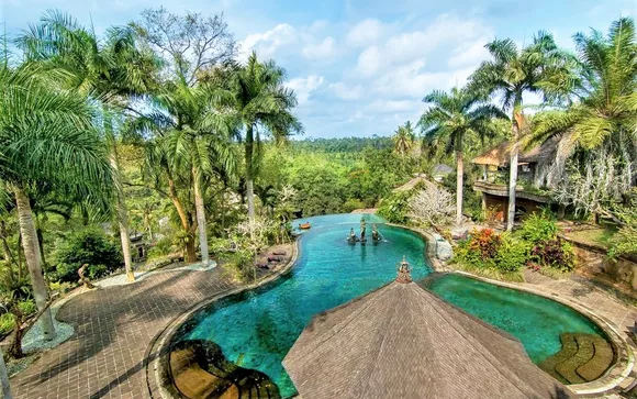 Trio de rêve en villas avec piscine sur l'île des Dieux