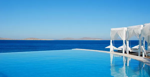 Collection Luxe : Vue mer dans les Cyclades