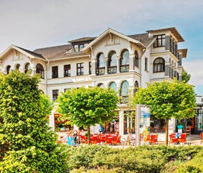 Verbringen Sie Ihren Urlaub im Ostseebad Ahlbeck. Verbringen Sie Ihren Urlaub im Ostseebad Ahlbeck.