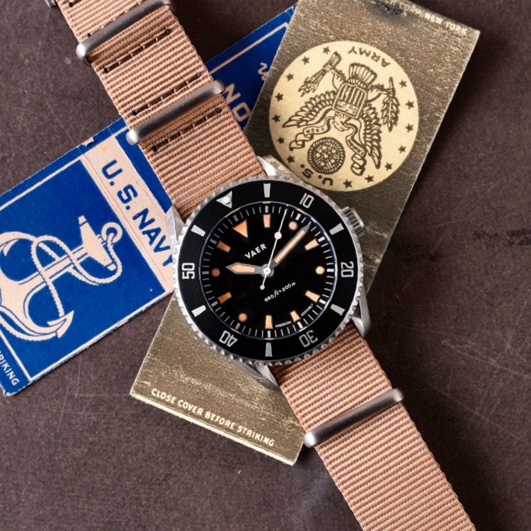 Buy Vaer DS4 Meridian Solar Dive Watch, Black, 38 mm, Steel Sport Diving  Watch at Amazon.in
