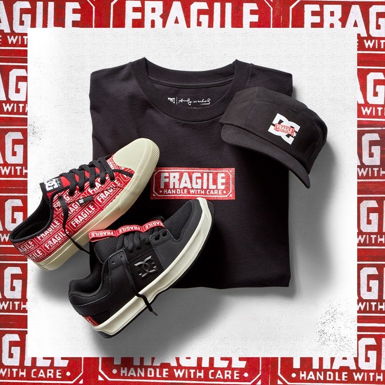 DK: with care Shoes DC FRAGILE: | Milled Handle