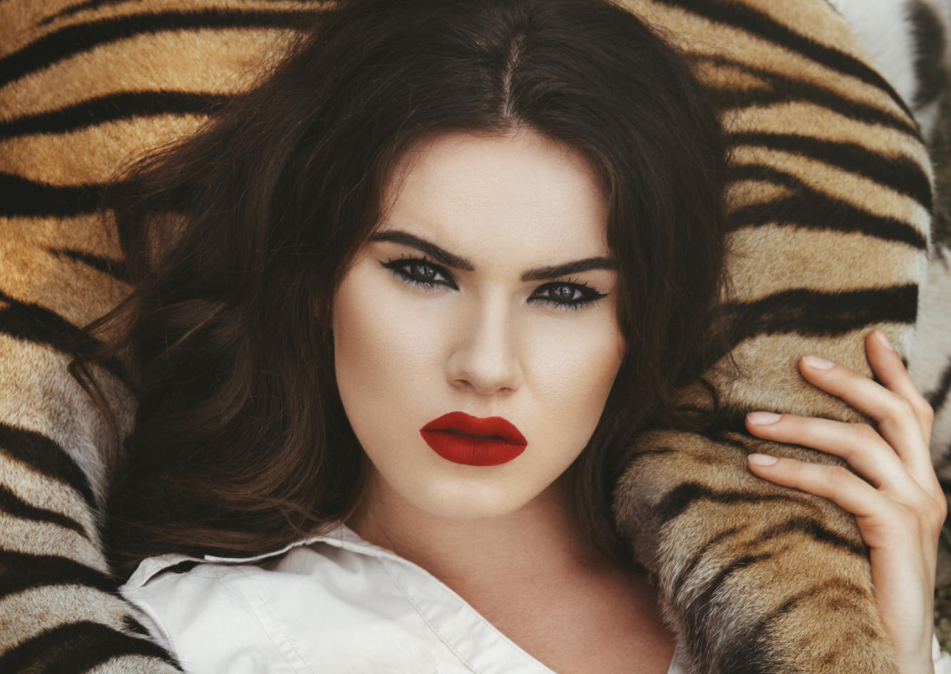 CHANTEL JBCO MODEL WITH TIGER