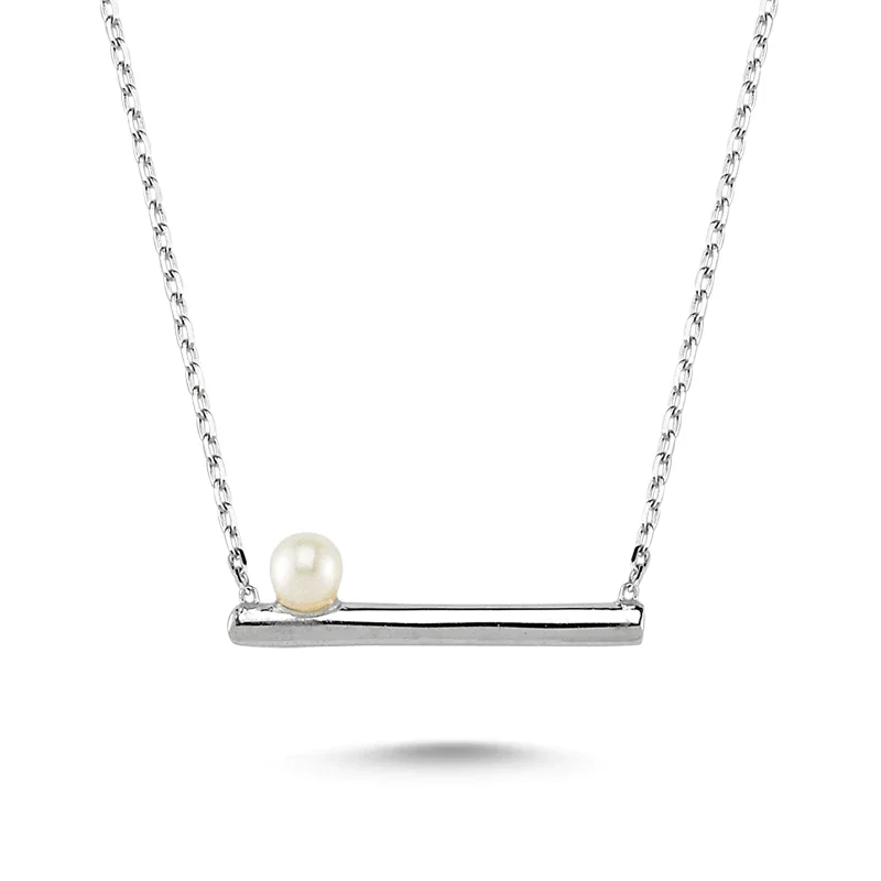 Image of Lyra Pearl Necklace in Silver